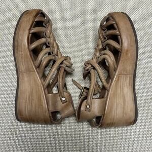 $260 Free People A.S. 98 Sandals Tan Strappy Ankle‎ Sz 37 Comfy Wedge Beige